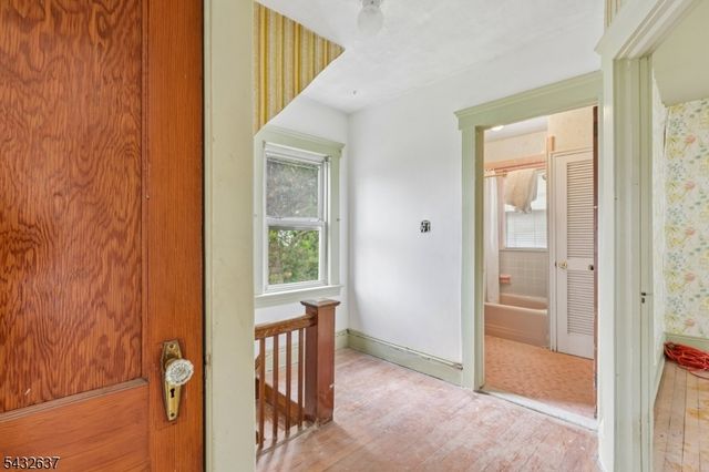 326 Thompson Ave, Roselle Boro, NJ 07203