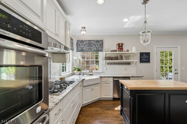 44 Millbrook Rd, Harding Twp., NJ 07976