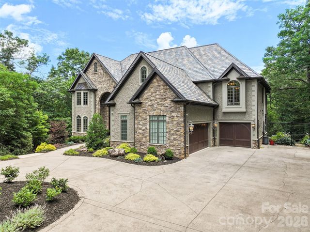 413 Barrington Drive, Asheville, NC 28803