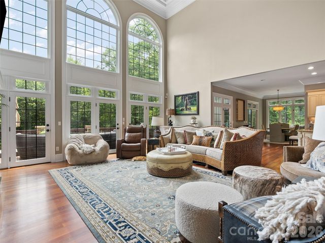 413 Barrington Drive, Asheville, NC 28803