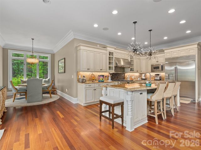 413 Barrington Drive, Asheville, NC 28803