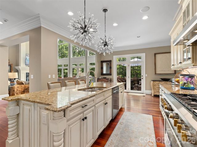 413 Barrington Drive, Asheville, NC 28803