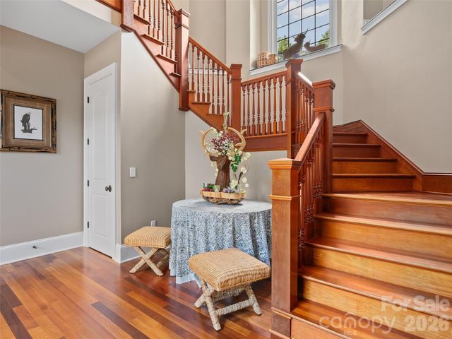 413 Barrington Drive, Asheville, NC 28803
