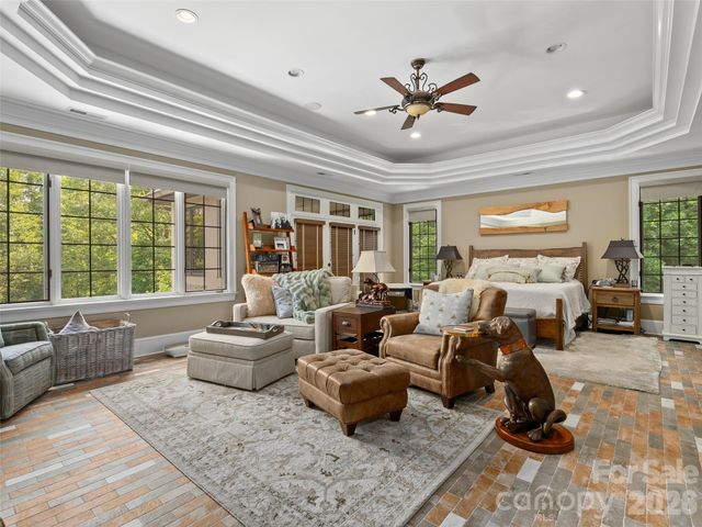 413 Barrington Drive, Asheville, NC 28803