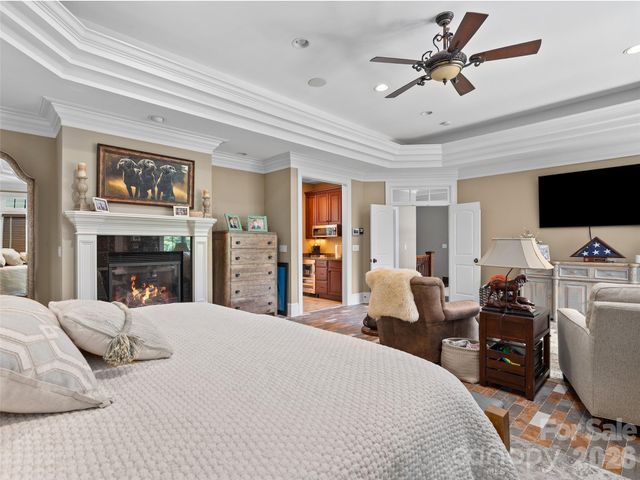 413 Barrington Drive, Asheville, NC 28803