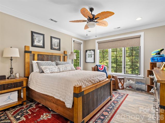 413 Barrington Drive, Asheville, NC 28803