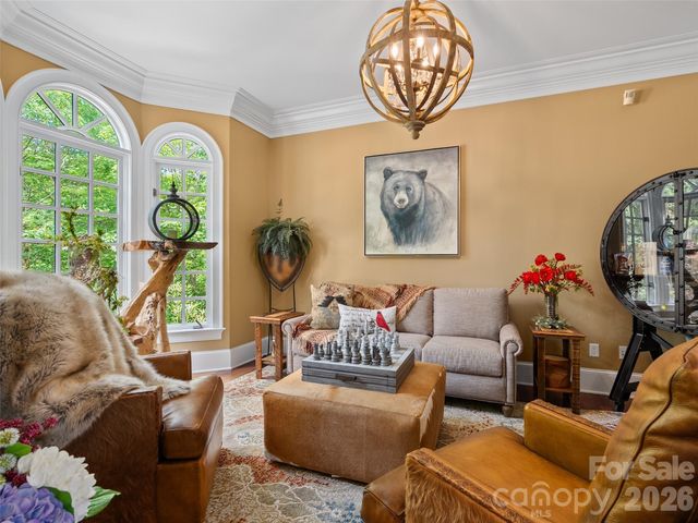 413 Barrington Drive, Asheville, NC 28803