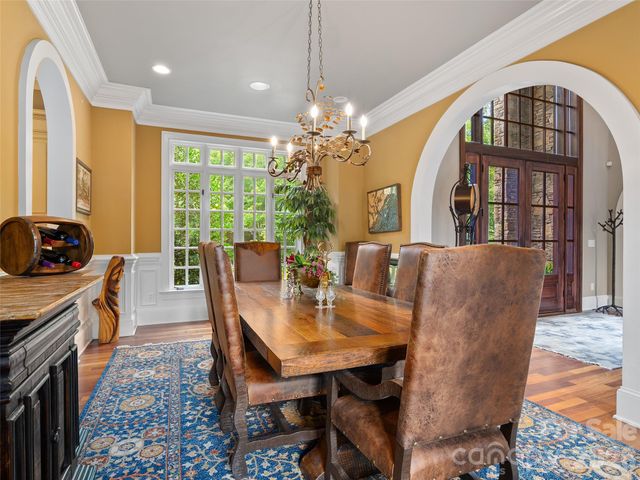 413 Barrington Drive, Asheville, NC 28803