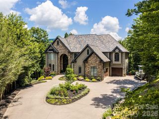 413 Barrington Drive, Asheville, NC 28803