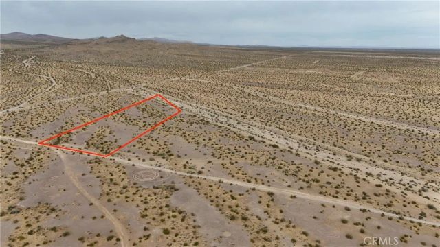 725 Desert Flower, Adelanto, CA 92301