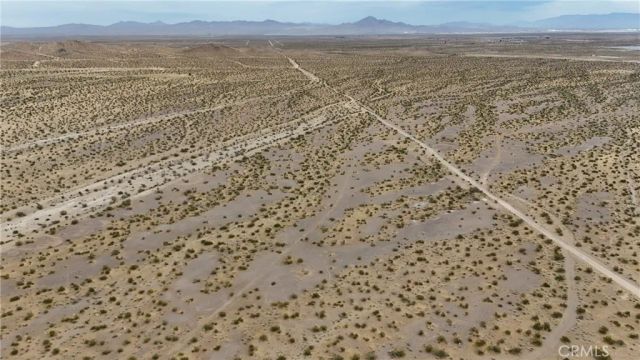 725 Desert Flower, Adelanto, CA 92301