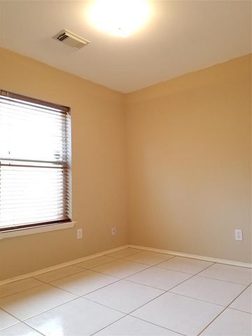 15629 Ashbournne Springs Lane, Houston, TX 77095