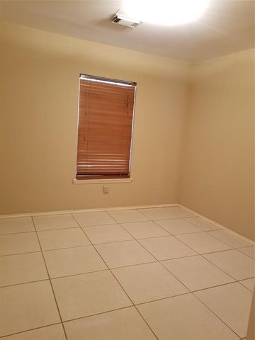 15629 Ashbournne Springs Lane, Houston, TX 77095