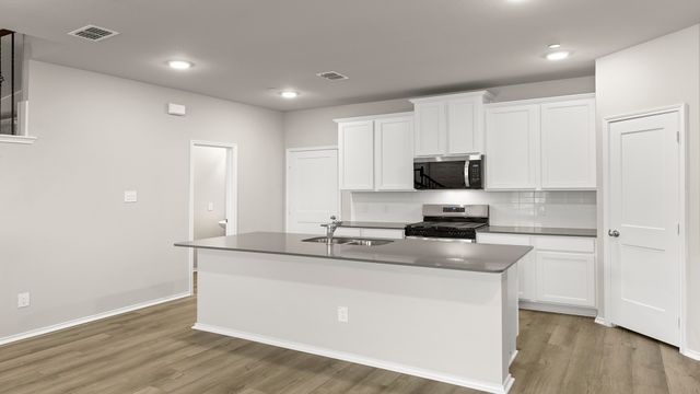 1892 Indigo 15, Heartland, TX 75114