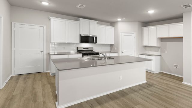 1892 Indigo 15, Heartland, TX 75114