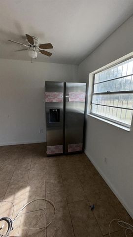 2863 COUNTY ROAD 238 238, Wildwood, FL 34785