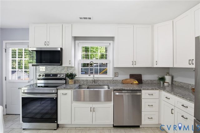 8407 Boones Trail Rd, Chesterfield, VA 23832