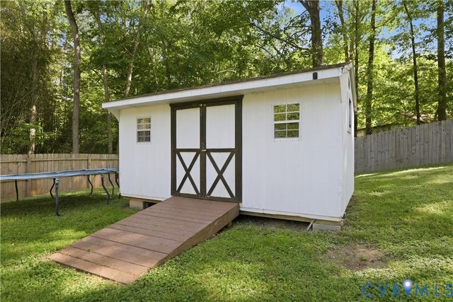 8407 Boones Trail Rd, Chesterfield, VA 23832