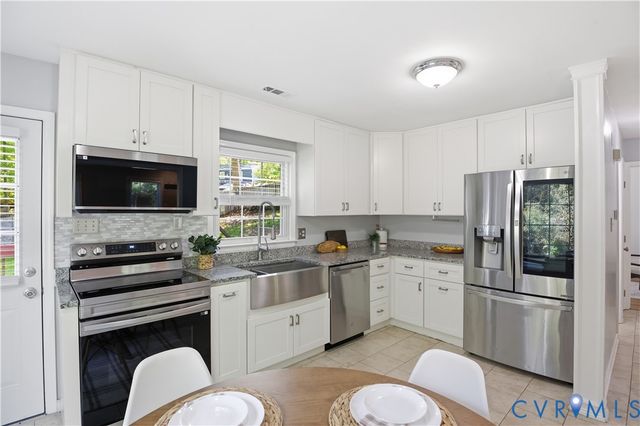 8407 Boones Trail Rd, Chesterfield, VA 23832
