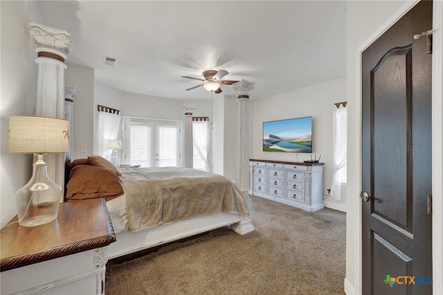 581 Lorne Road, Canyon Lake, TX 78133