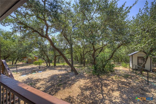 581 Lorne Road, Canyon Lake, TX 78133