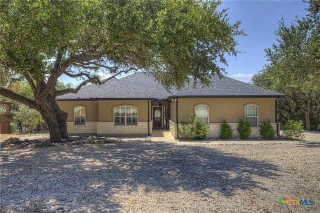 581 Lorne Road, Canyon Lake, TX 78133