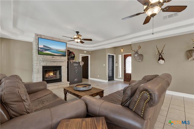 581 Lorne Road, Canyon Lake, TX 78133