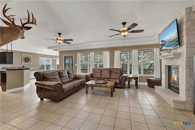 581 Lorne Road, Canyon Lake, TX 78133