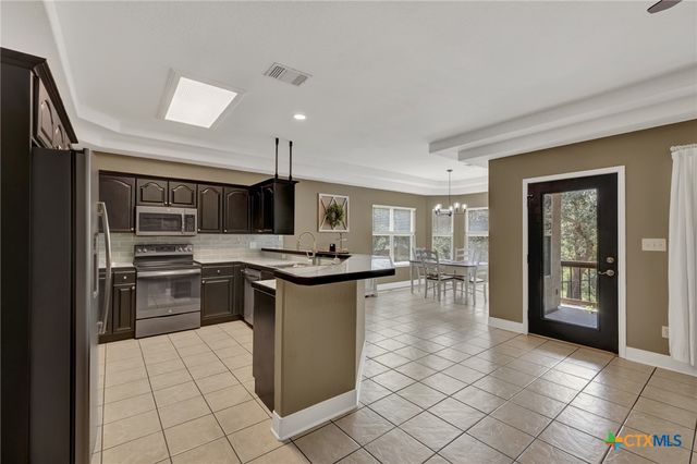 581 Lorne Road, Canyon Lake, TX 78133