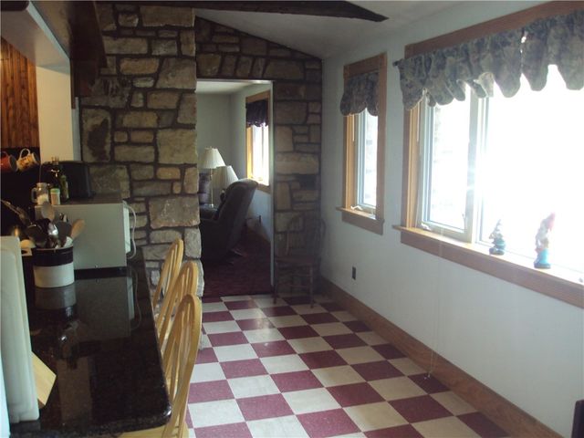 128 Ashbrook Rd, Quemahoning Twp, PA 15936