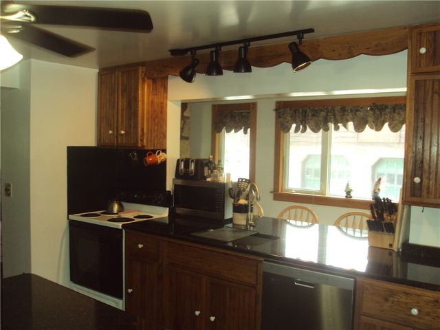 128 Ashbrook Rd, Quemahoning Twp, PA 15936