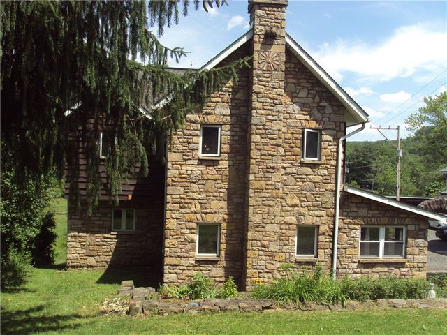 128 Ashbrook Rd, Quemahoning Twp, PA 15936