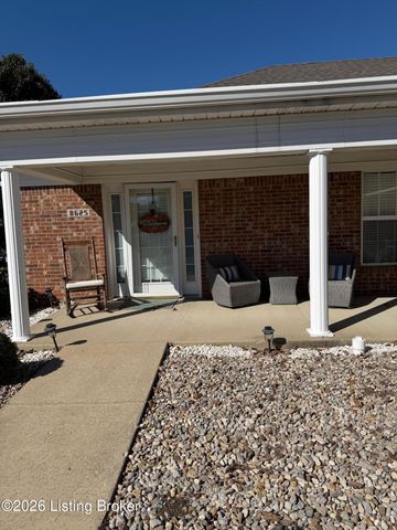 8625 Applegate Village Dr, Louisville, KY 40219