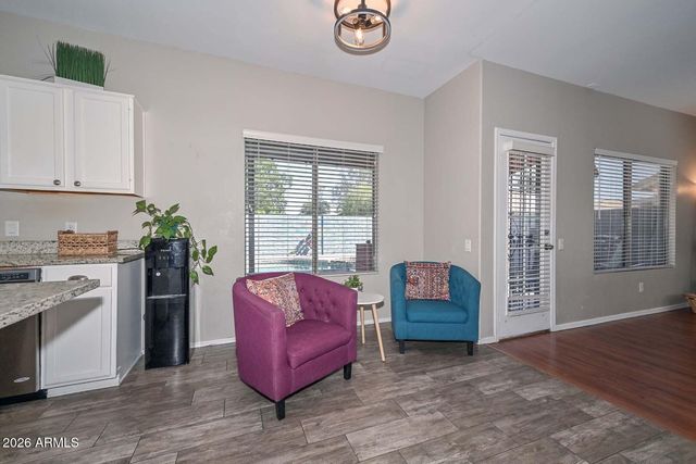 6946 W VIA DEL SOL Drive, Glendale, AZ 85310