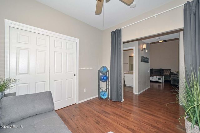 6946 W VIA DEL SOL Drive, Glendale, AZ 85310