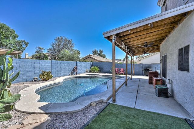 6946 W VIA DEL SOL Drive, Glendale, AZ 85310