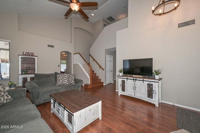 6946 W VIA DEL SOL Drive, Glendale, AZ 85310