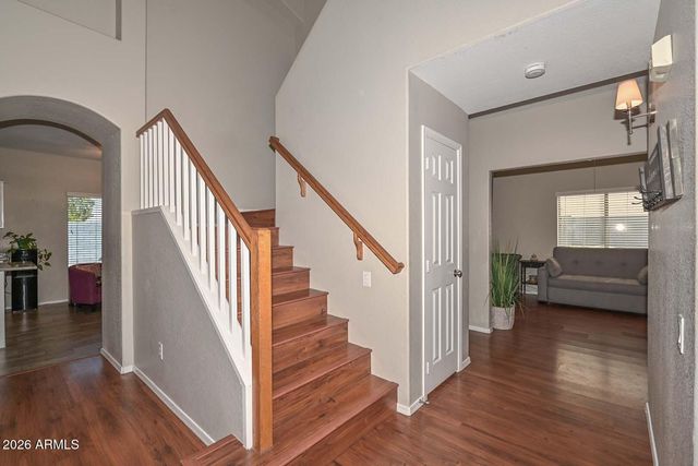 6946 W VIA DEL SOL Drive, Glendale, AZ 85310