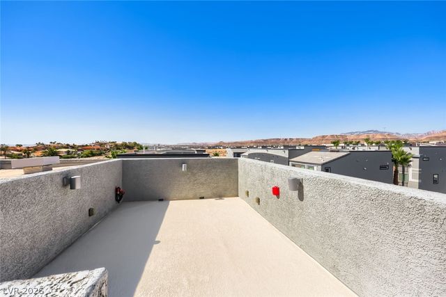9050 West Tropicana Avenue 1043, Las Vegas, NV 89147
