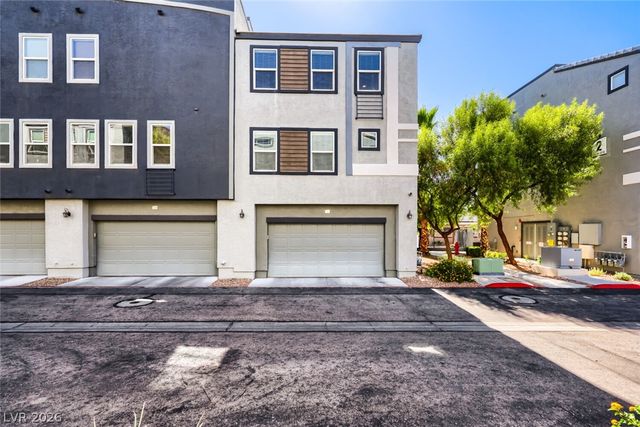 9050 West Tropicana Avenue 1043, Las Vegas, NV 89147
