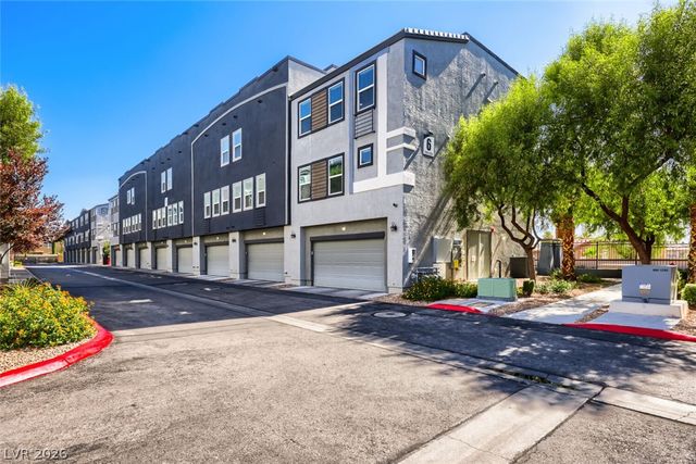 9050 West Tropicana Avenue 1043, Las Vegas, NV 89147