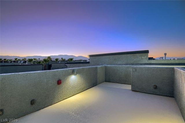 9050 West Tropicana Avenue 1043, Las Vegas, NV 89147