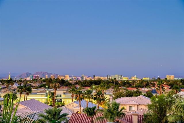 9050 West Tropicana Avenue 1043, Las Vegas, NV 89147