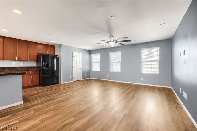 9050 West Tropicana Avenue 1043, Las Vegas, NV 89147