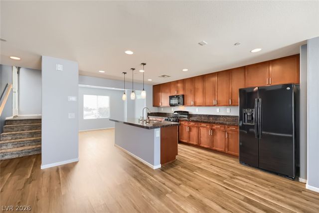 9050 West Tropicana Avenue 1043, Las Vegas, NV 89147