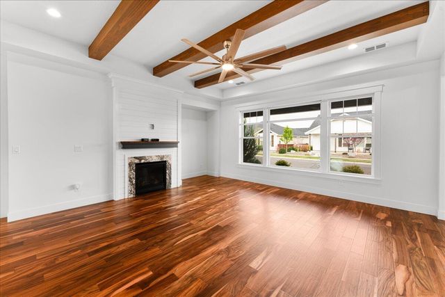 409 Castle Rock Drive, Central Point, OR 97502