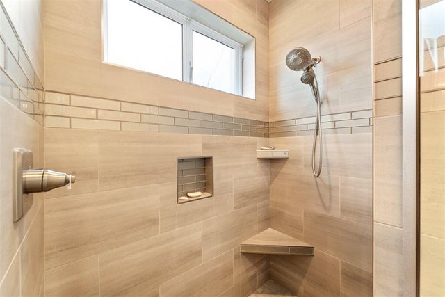 409 Castle Rock Drive, Central Point, OR 97502