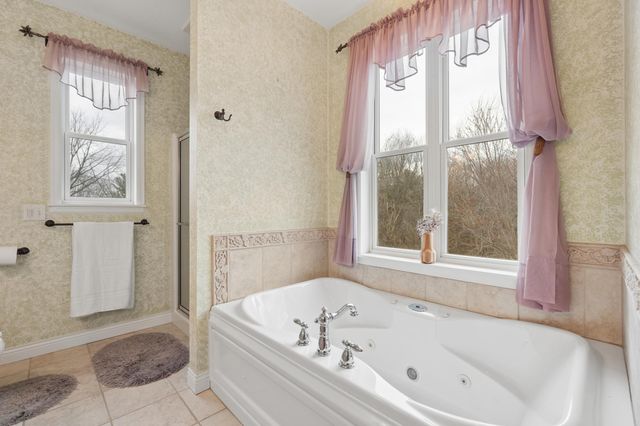 287 Plainview Drive, River Falls, WI 54022