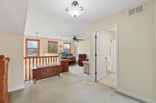 287 Plainview Drive, River Falls, WI 54022