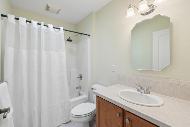 287 Plainview Drive, River Falls, WI 54022